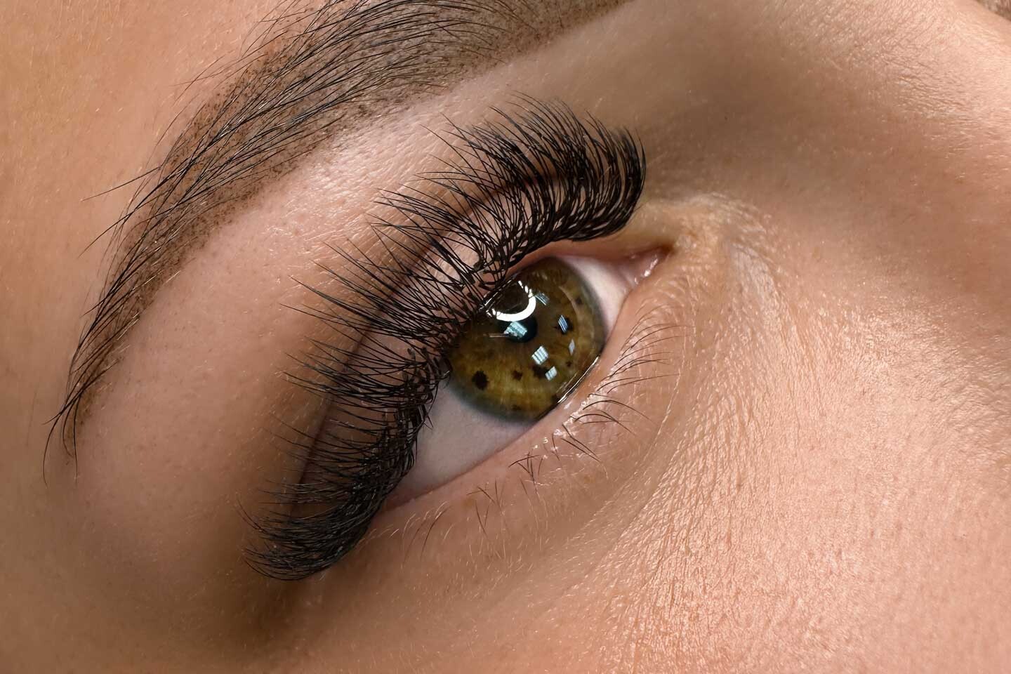Hybrid Lashes
